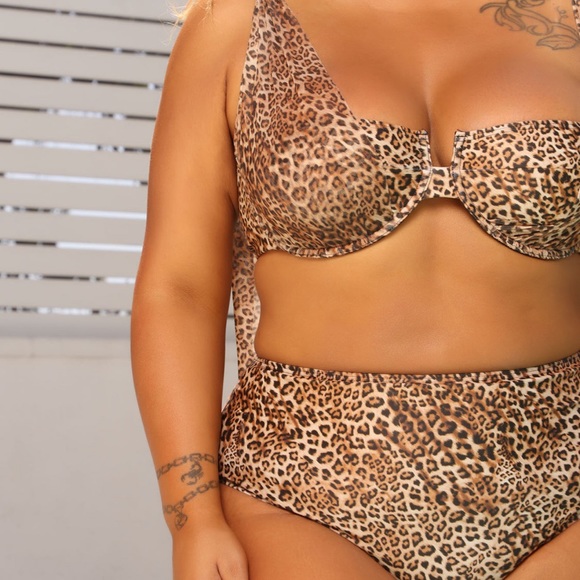 Old under the sun 2 piece bikini - Picture 4 of 4